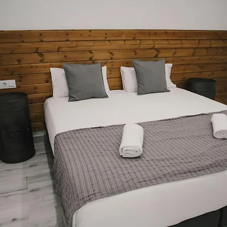 Bbarcelona Fira Superior Flats برشلونة